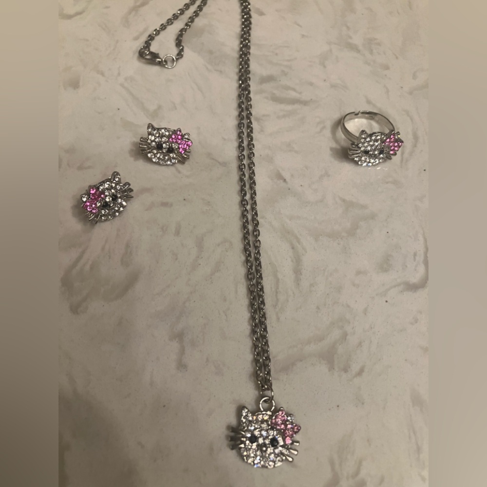 Hello Kitty Set Necklace Ring and earrings